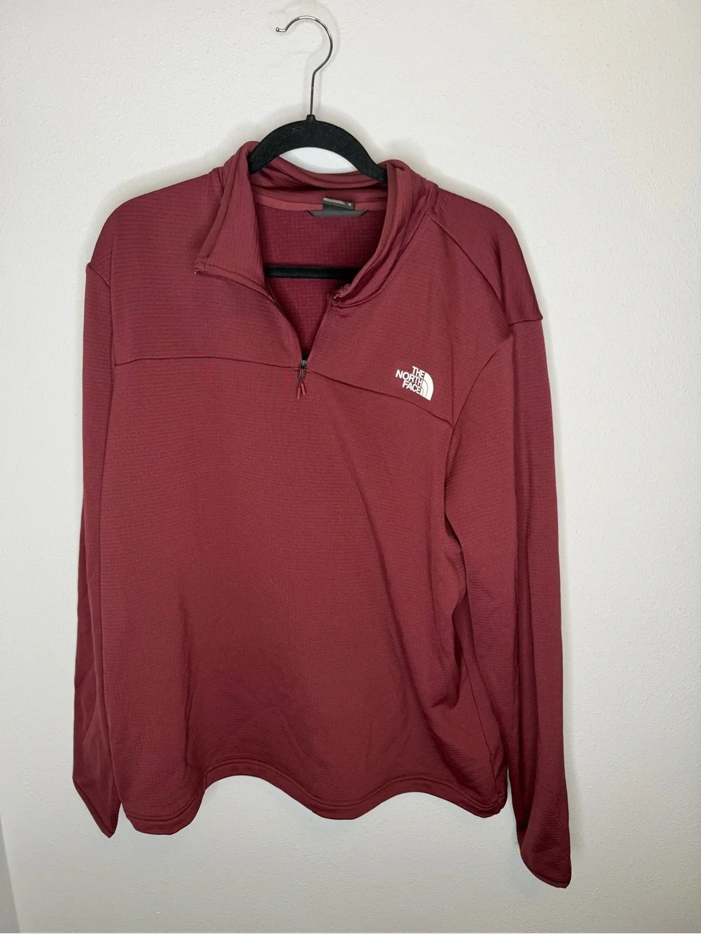 The North Face Burgundy Quarter-Zip Pullover Men’s XL